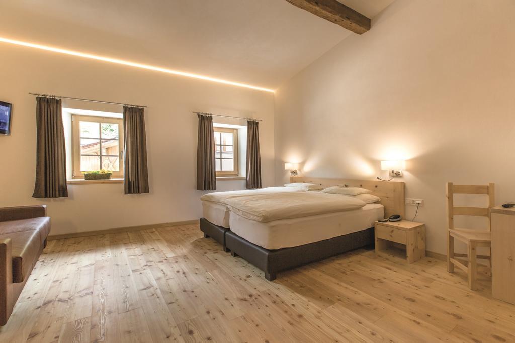 Hotel Helvetia Müstair Zimmer foto