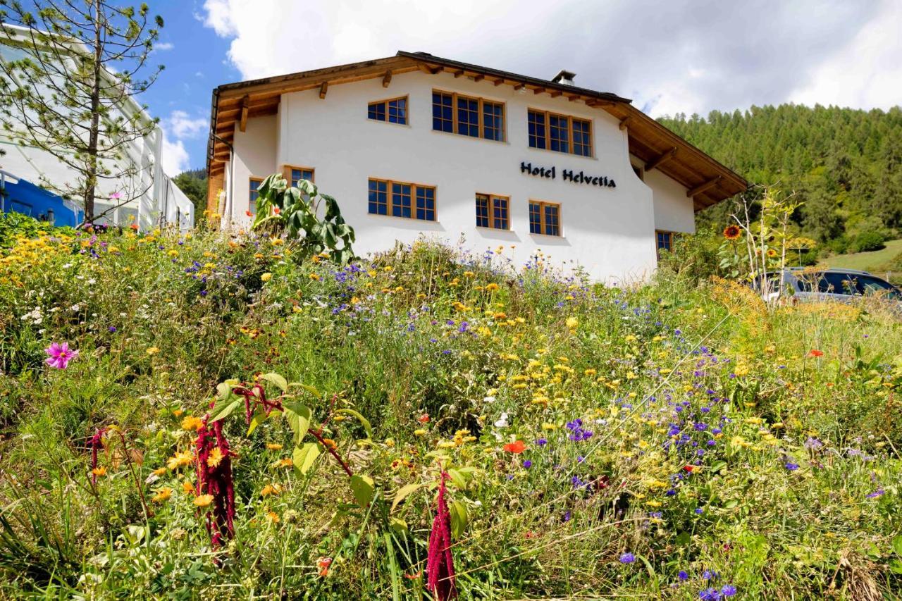 Hotel Helvetia Müstair Exterior foto